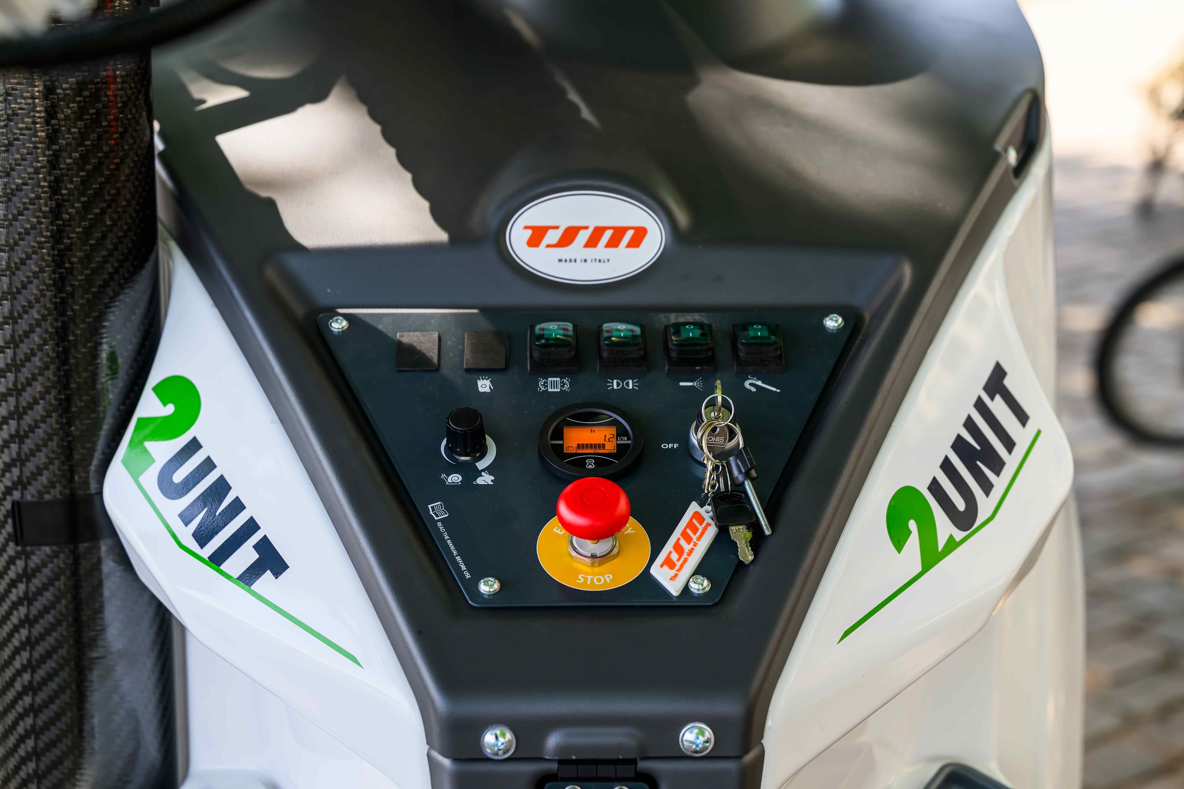 Dashboard van elektrische zwerfvuilzuiger